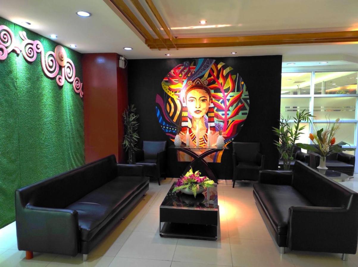 Greenwindows Hotel Davao Exterior photo